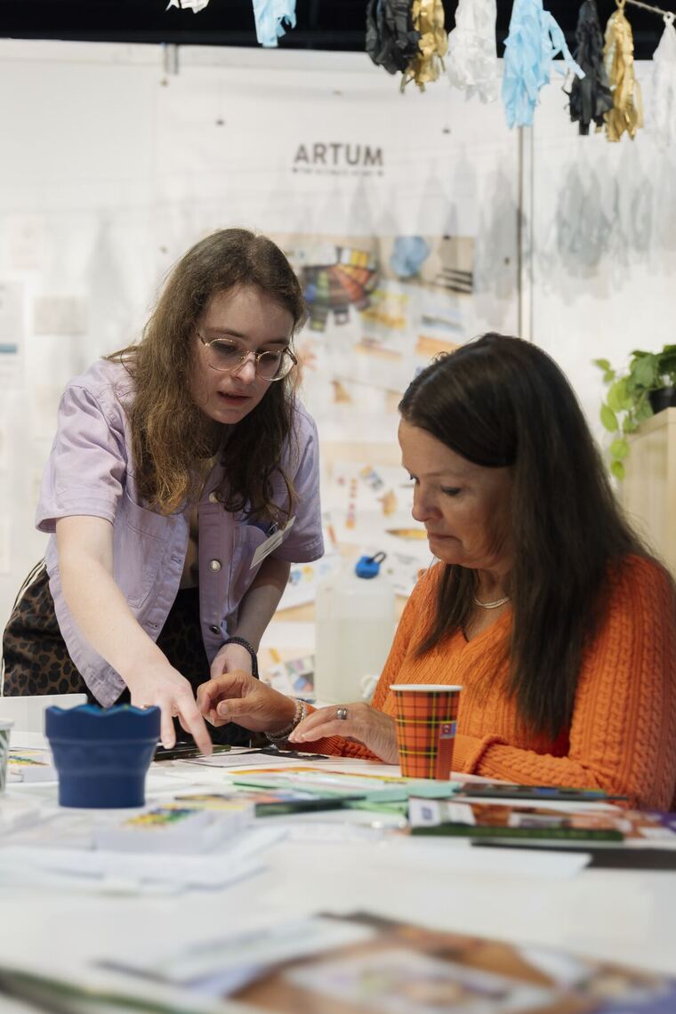 Artum workshop op Creaweekend Hardenberg: samen schilderen